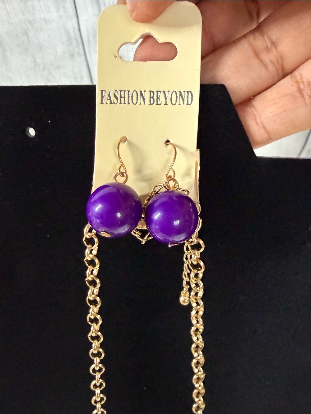 Purple Statement Bib Necklace - Elegant Women's fashion Jewelry - Picture 2 of 4